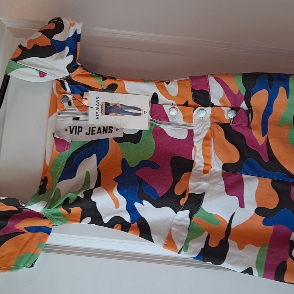 VIP JEANS..multi colored  camouflage  stretch  jumpsuit..size X..NEW with tags..